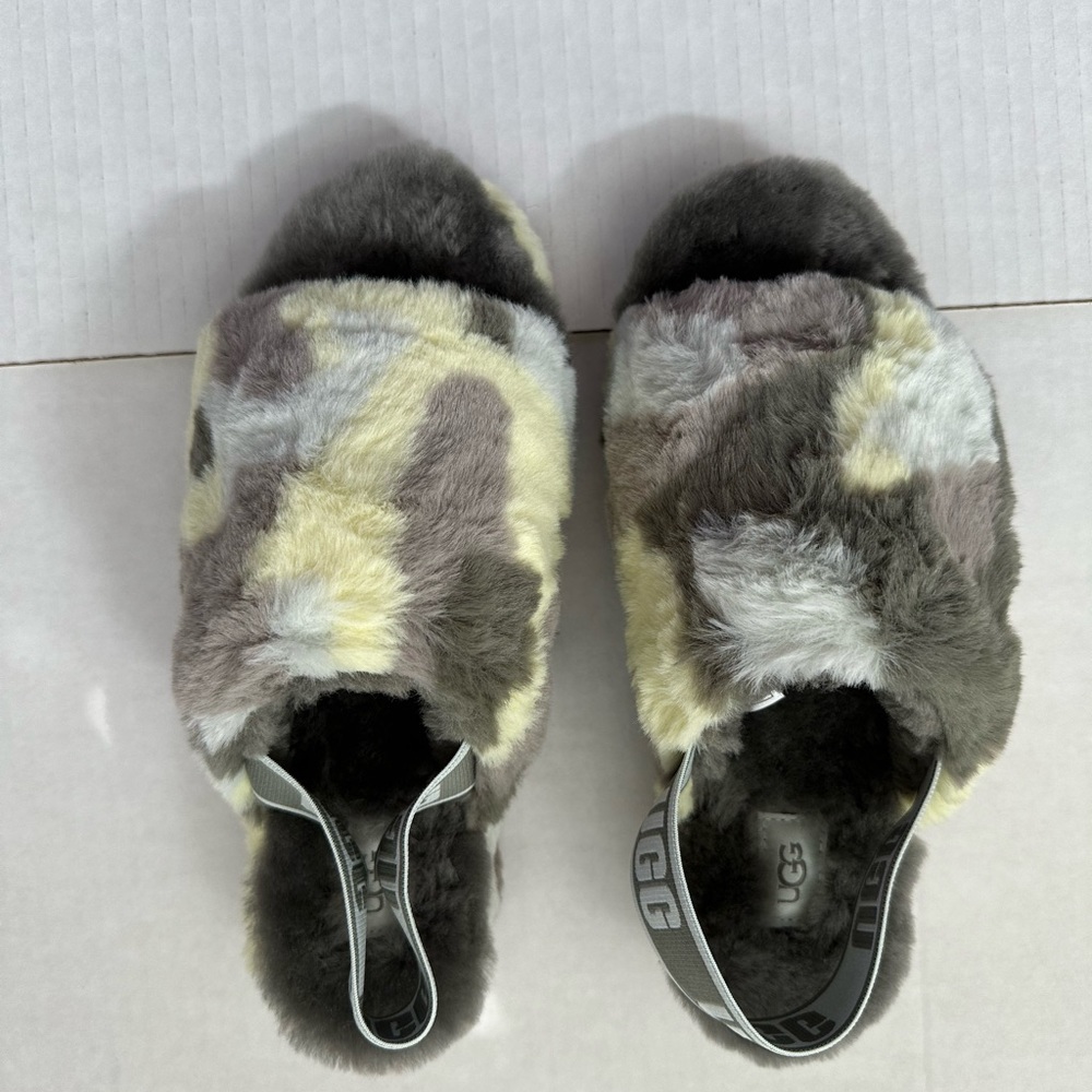 UGG camo gray fur size 8 NWOT